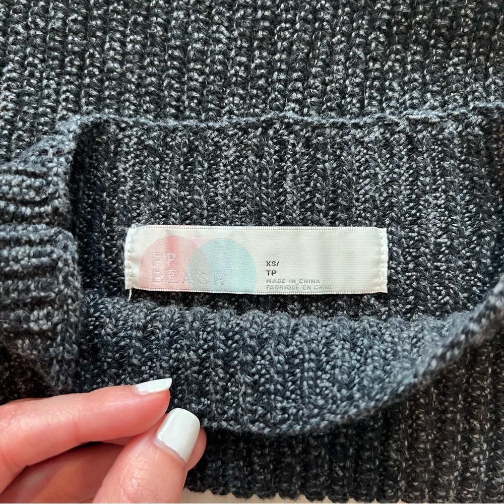 Free People Beach Gray Freya Short Sleeve Knit Sweater Size Extra Small - Picture 5 of 8